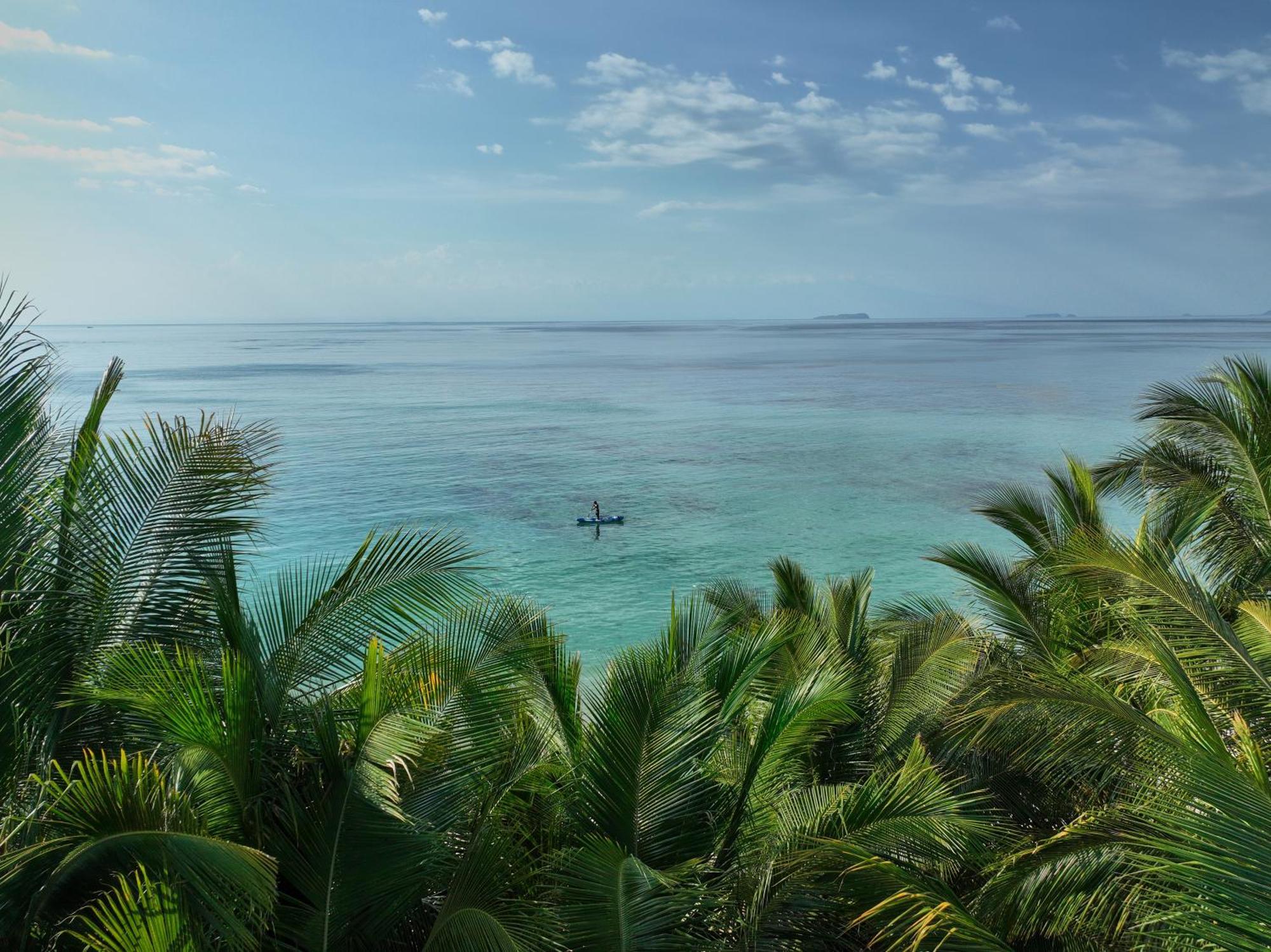 Myamo Beach Lodge Jereweh Екстериор снимка